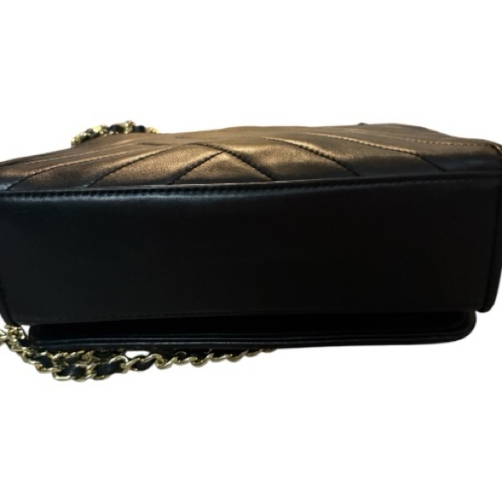 Tory Burch Quilted Alexa Black Shoulder Bag - Picture 3 of 7